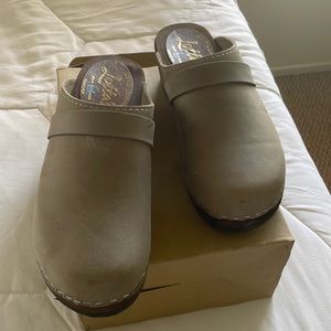 Lotta from Stockholm clogs size 39/8.5. Taupe color, new and never worn.